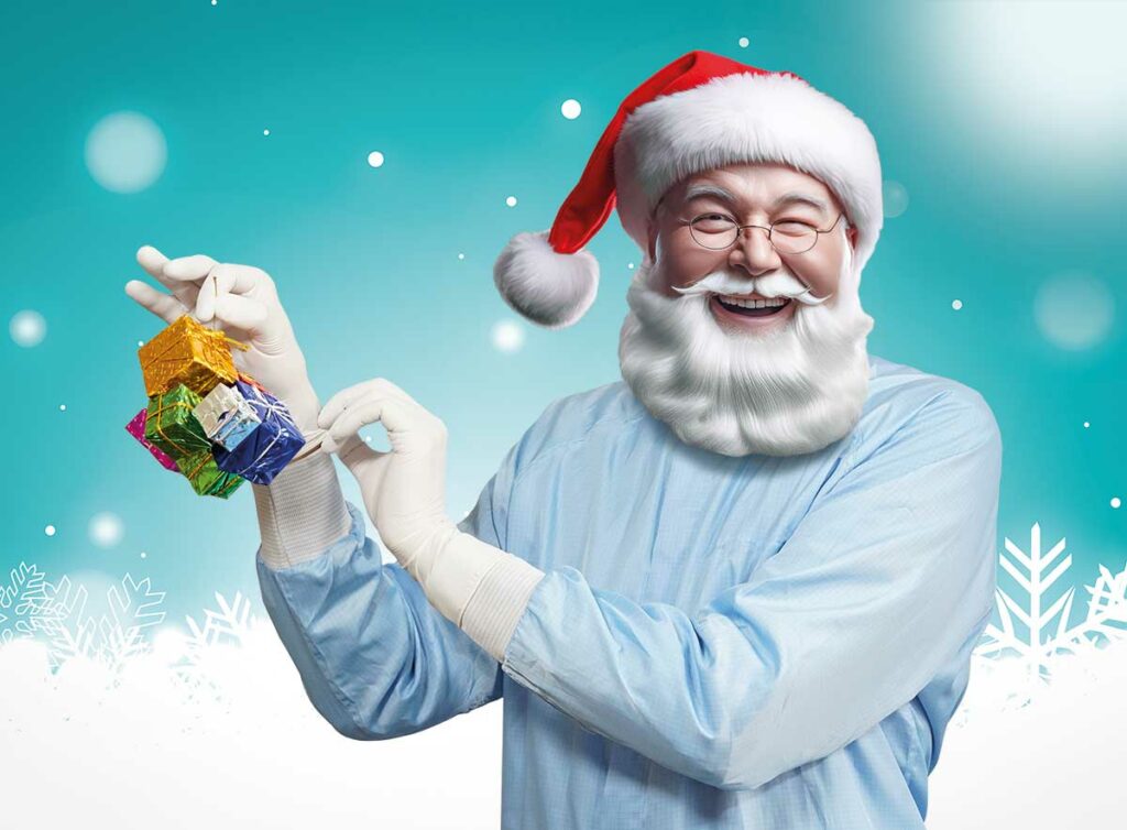 Bildmonatge Weihnachtsmann in Reinraumkleidung hält Geschenke by Immagine Werbeagentur und Webagentur München